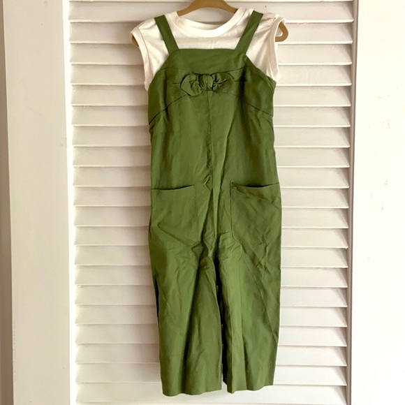 OshKosh B'gosh Other - EUC Genuine Kids OshKosh Green Jumpsuit size 18m
